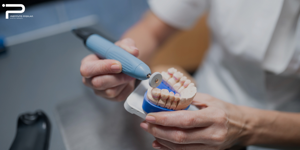Implantação de Prótese Dentária: Conheça os Principais Tipos
